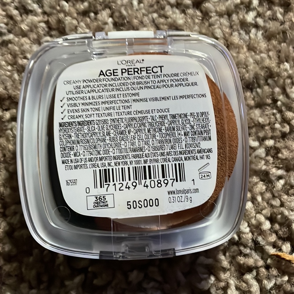 L’Oréal Age Perfect Powder Foundation 365 Chestnut - Picture 2 of 4